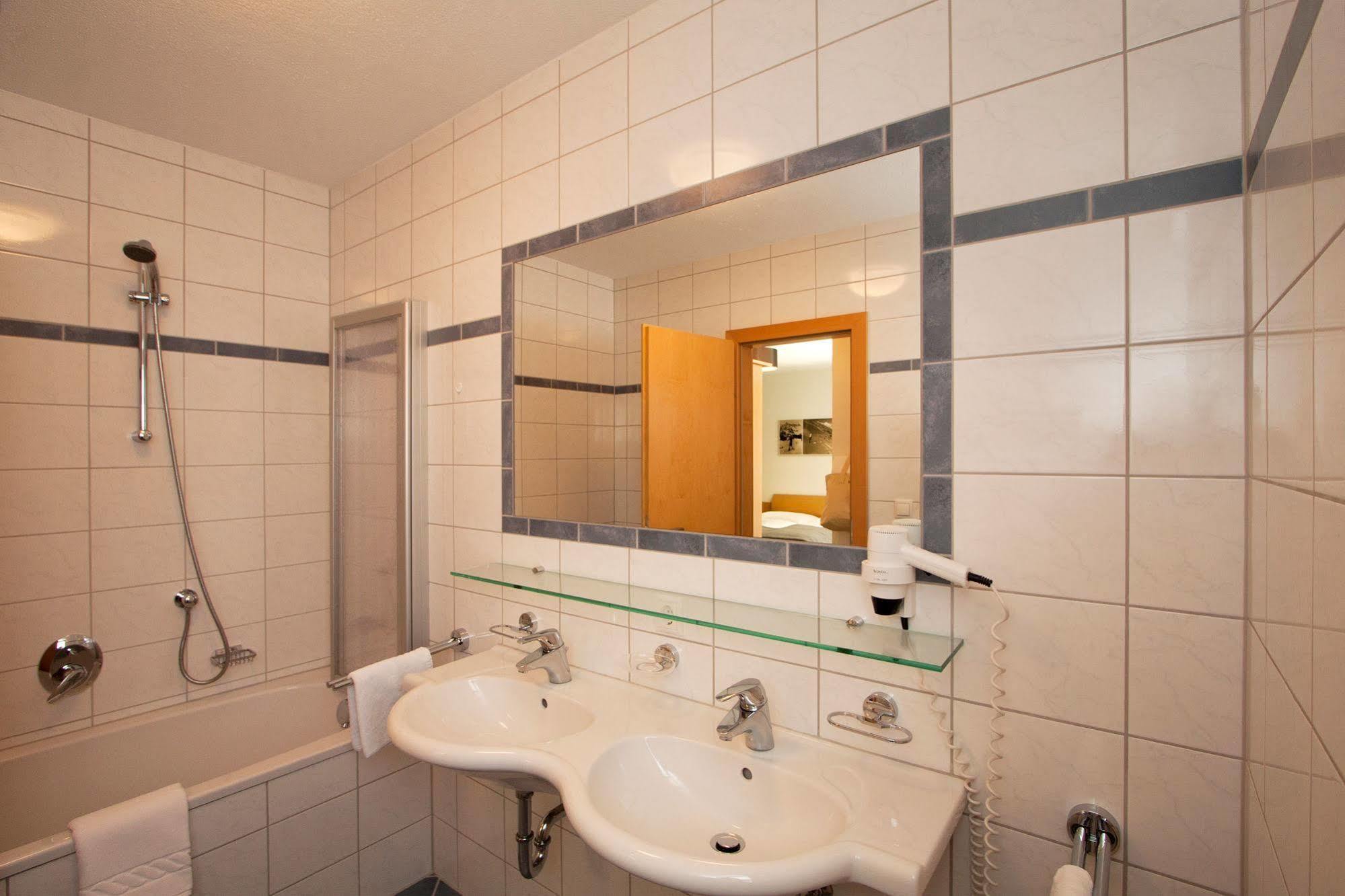 Gurglhof Apartmenthaus 오베르구르글 외부 사진